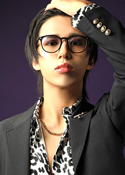 柊咲あいす(Aisu Hisaki)