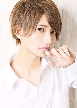 綾瀬 唯(Yui Ayase)