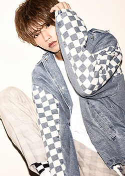 金木研(Ken Kaneki)